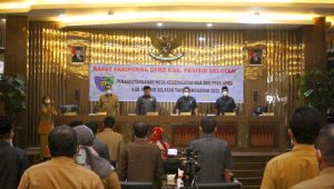 IMG 20211011 WA0001 1 DPRD dan Pemkab Pessel Tandatangani Nota Kesepakatan KUA dan PPAS APBD 2022