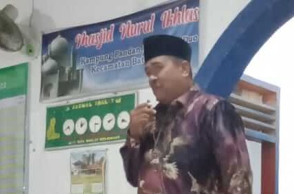 aprinal aprinal e1635912708630 Aprinal Tanjung Anggota DPRD Pessel Minta Masyarakat Kampung Pandan Jangan Ragu Menghubunginya Jika Butuh Biaya Berobat, Ini Programnya
