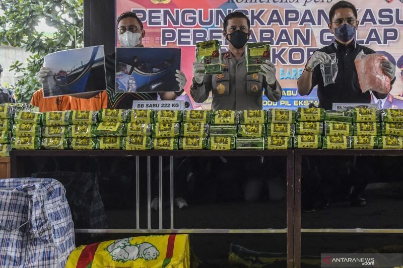 Penyelundupan Narkoba antarafoto rilis kasus narkoba bareskrim polri 23122021 gp 5 Polri Tangkap Tiga Tersangka Penyelundup Narkoba Jaringan Internasional, 222 Kg Sabu Disita