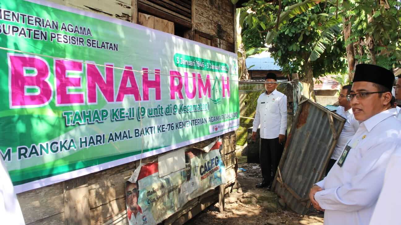 WhatsApp Image 2022 01 03 at 15.41.21 Program 'Benah Rumah' Kemenag Pessel Menyentuh Rakyat Kecil