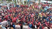 IMG 20220411 174854 Ratusan Mahasiswa Bukittinggi Gelar Aksi Demonstrasi, Ini Tuntutannya pada DPRD