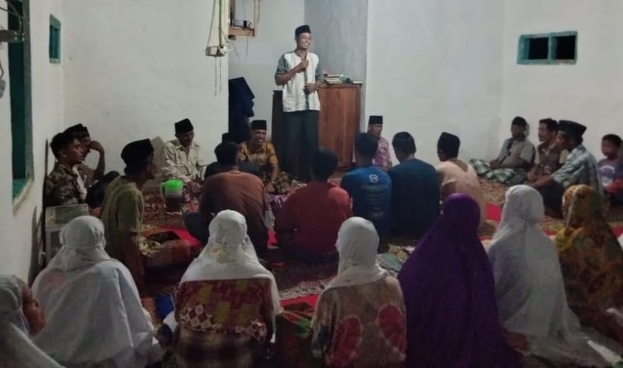 WhatsApp Image 2022 04 17 at 23.15.16 1 Wali Nagari Koto Nan Duo Bersafari Ramadan di 16 Tempat Ibadah, Serahkan Bantuan dan Serap Aspirasi Warga