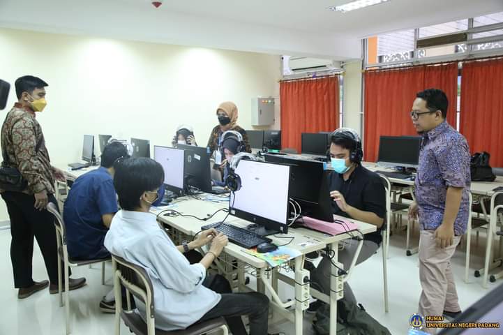 FB IMG 1652946525146 Lima Orang Peserta dari Kalangan Disabilitas Ikuti UTBK di UNP