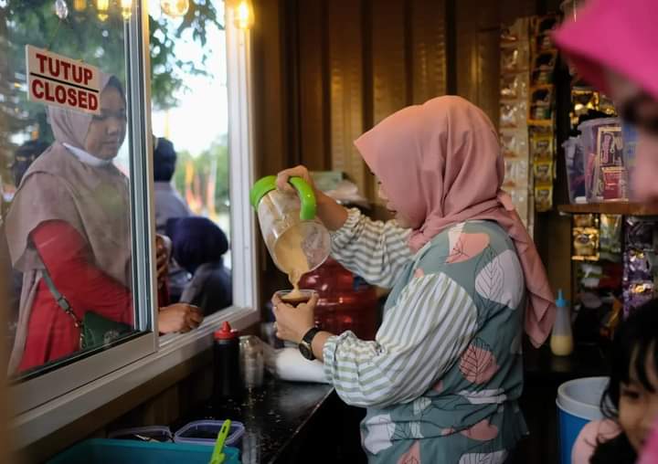 Minuman kekinian capcin