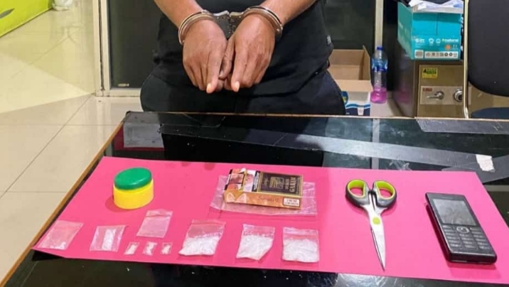 Polisi amankan barang bukti pelaku penyalahgunaan narkoba jenis sabu di Koto XI Tarusan.
