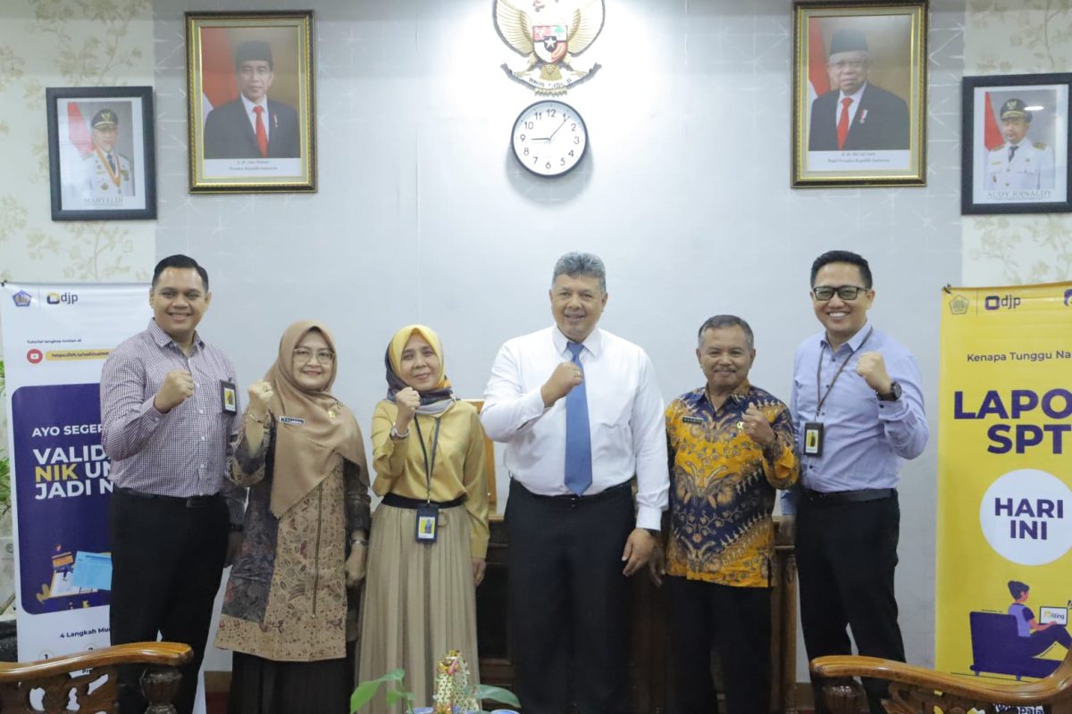 IMG 20230120 WA0004 Terima Kunjungan KPP Solok, Zul Elfian Umar Mutakhiran NIK sebagai NPWP