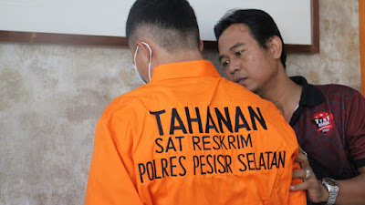 Pembacokan di Pesisir Selatan