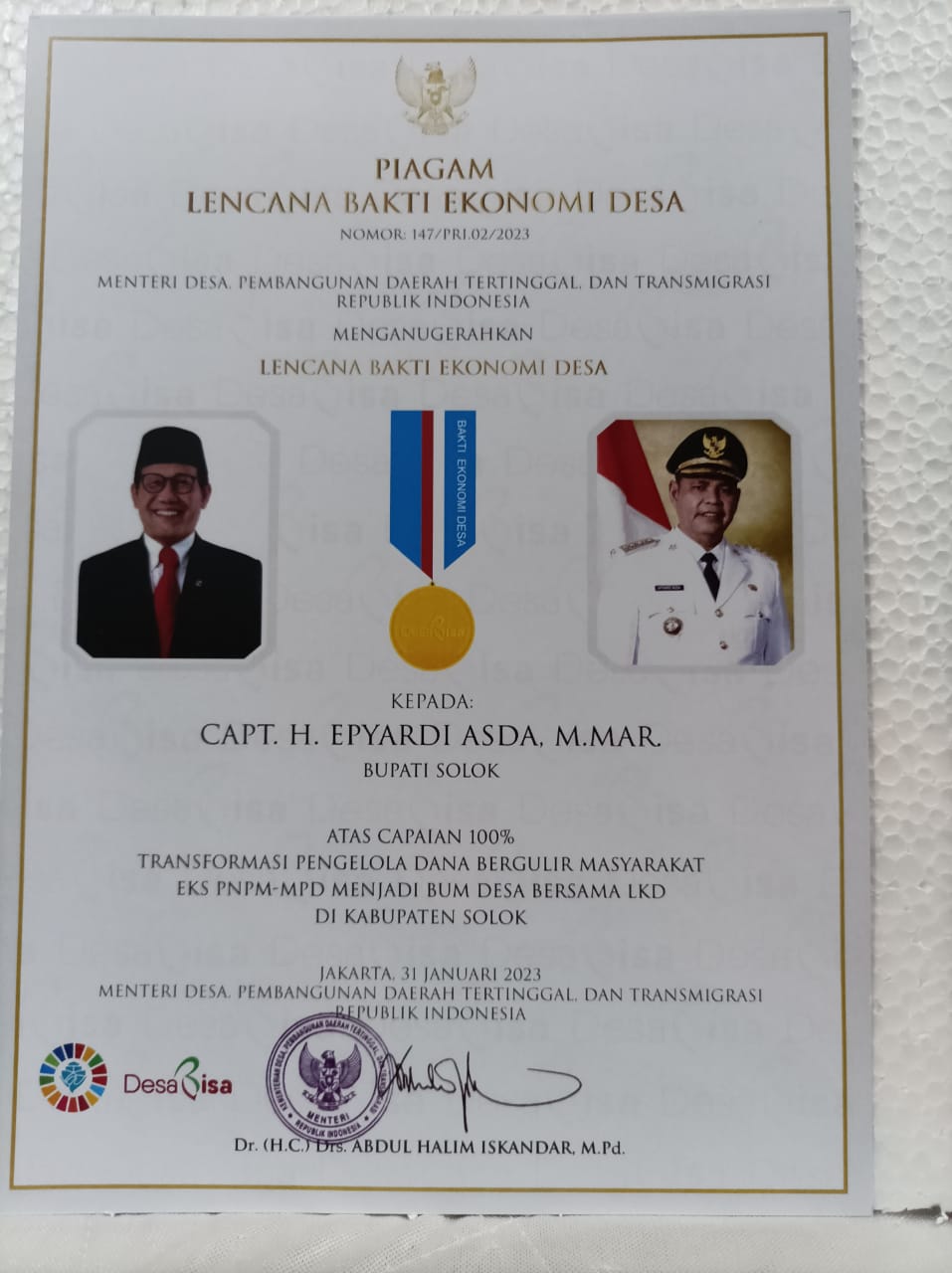 IMG 20230206 WA0002 Kembali Terima Penghargaan, Capaian Kinerja Bupati Solok Luar Biasa