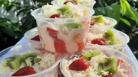 salad-buah-foto-resep-utama salad buah foto resep utama Wajib Dicoba! Ini 7 Takjil Sehat untuk Berbuka Puasa