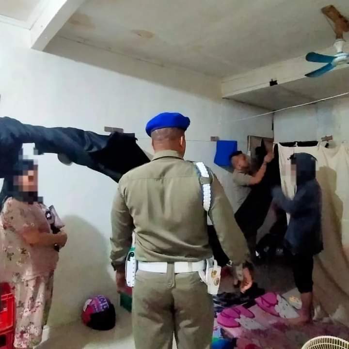 FB IMG 1683599872429 Duh Bikin Resah! Satpol PP Padang Tertibkan Panti Pijat, Ini yang Ditemukan Petugas