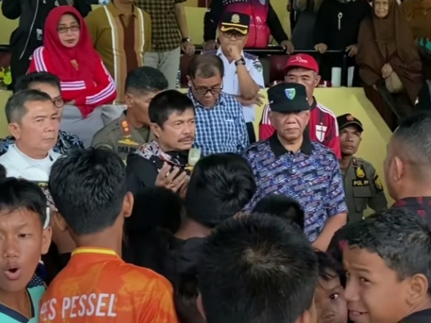 IMG 20230624 195457 Pelatih Timnas U-22 Indra Sjafri Beri Pesan Khusus ke Generasi Muda Pesisir Selatan