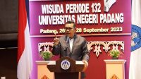 IMG 20230928 WA00031 Bupati Epyardi Asda Sampaikan Orasi Ilmiah Saat Wisuda UNP ke-132