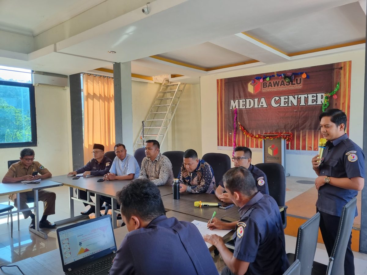 IMG 20250505 WA0019 Bawaslu Pesisir Selatan Gelar Rakor Bersama Dinas Kominfo dan Disabilitas