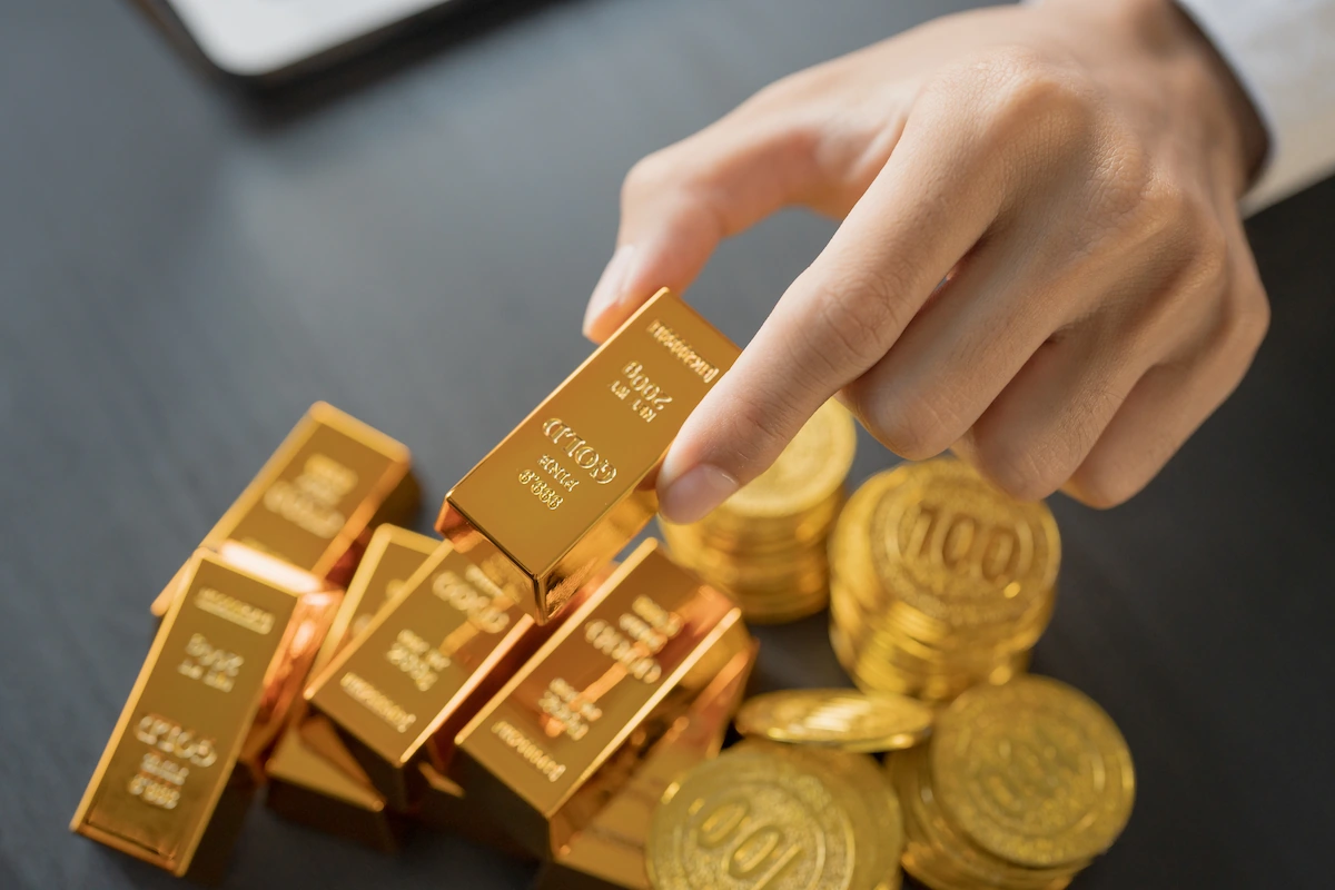 20250729 051311 keuntungan setor fisik emaswebp Harga Emas Antam Hari Ini Melonjak Tajam