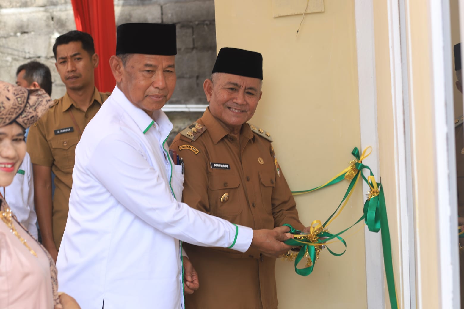 IMG-20260119-WA0005 IMG 20260119 WA0005 Wawako Solok Serahkan Bantuan Bedah Rumah Baznas