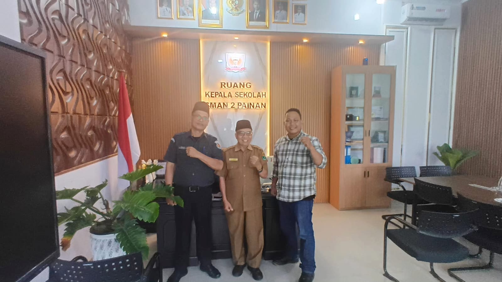 IMG 20260120 WA0011 Lanjutkan Program Kelas Pemilu, Bawaslu Pessel Sambangi SMAN 2 Painan