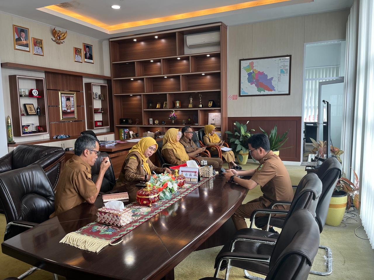 IMG 20260126 WA0008 Pemkab Solok Ikuti Rapat Persiapan Peresmian Huntara Sumatera Barat
