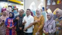 IMG 20260207 WA0001 Event INACRAFT 2026, Bupati Bersama Ketua Dekranasda Kabupaten Solok Kunjungi Stand Pameran
