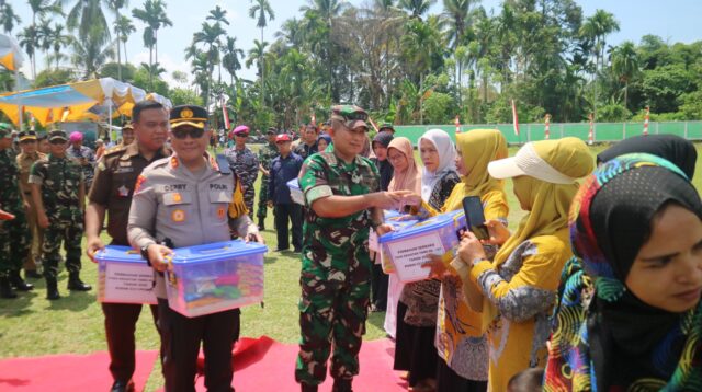 IMG 20260210 WA0022 Kodim 0311/Pesisir Selatan Salurkan 104 Paket Sembako kepada Warga Tiga Nagari