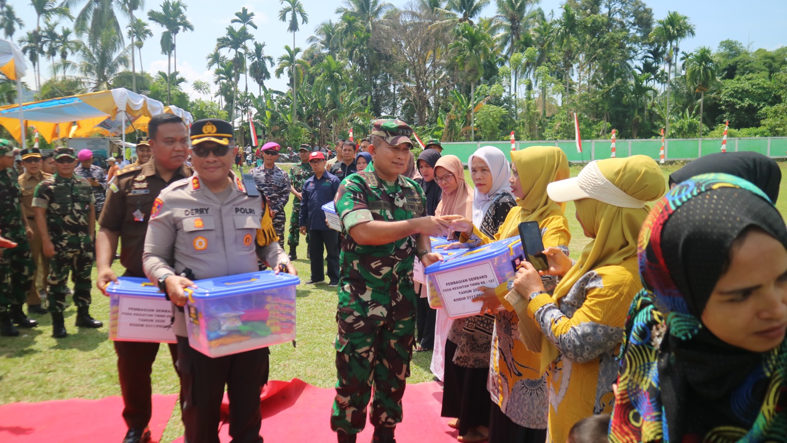 IMG 20260210 WA0022 Kodim 0311/Pesisir Selatan Salurkan 104 Paket Sembako kepada Warga Tiga Nagari