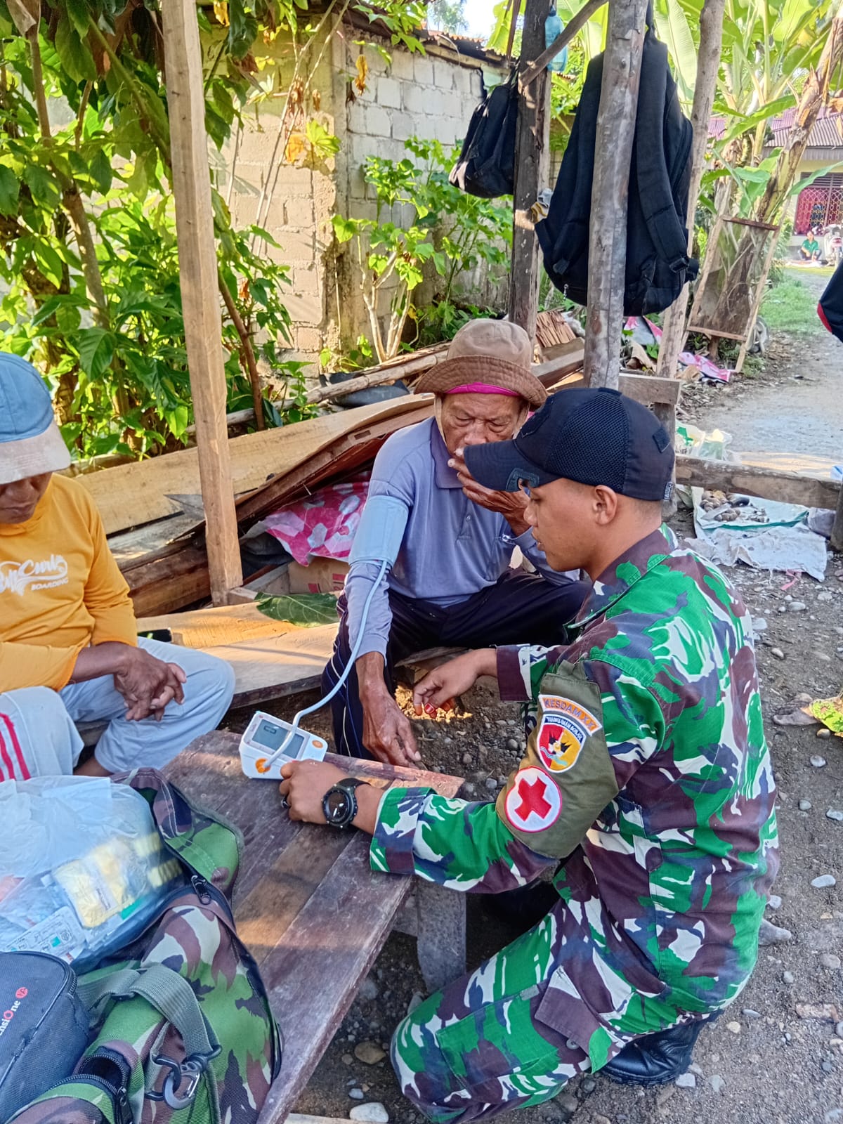 IMG 20260211 WA0000 TMMD Ke-127 Pesisir Selatan: Satgas Ketuk Pintu Warga Berikan Layanan Kesehatan Gratis